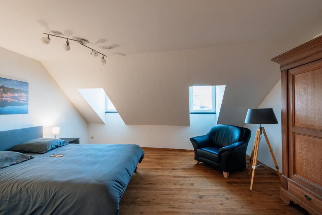 Les Rives De Sax Apartment Dinant Exterior photo