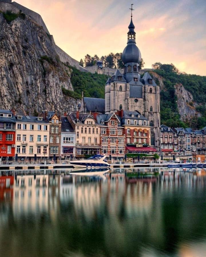 Les Rives De Sax Apartment Dinant Exterior photo